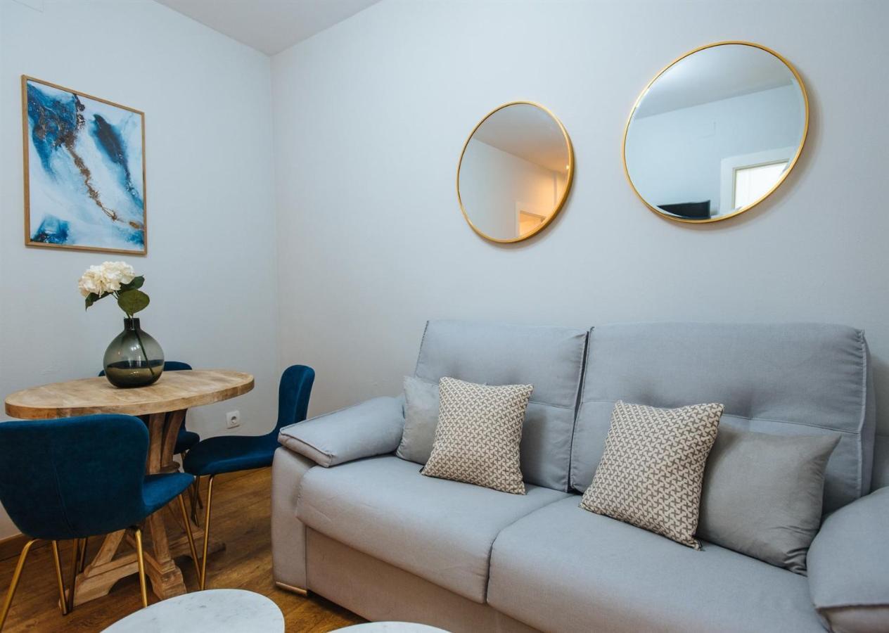 Feijoo Suite Apartment Севілья Екстер'єр фото